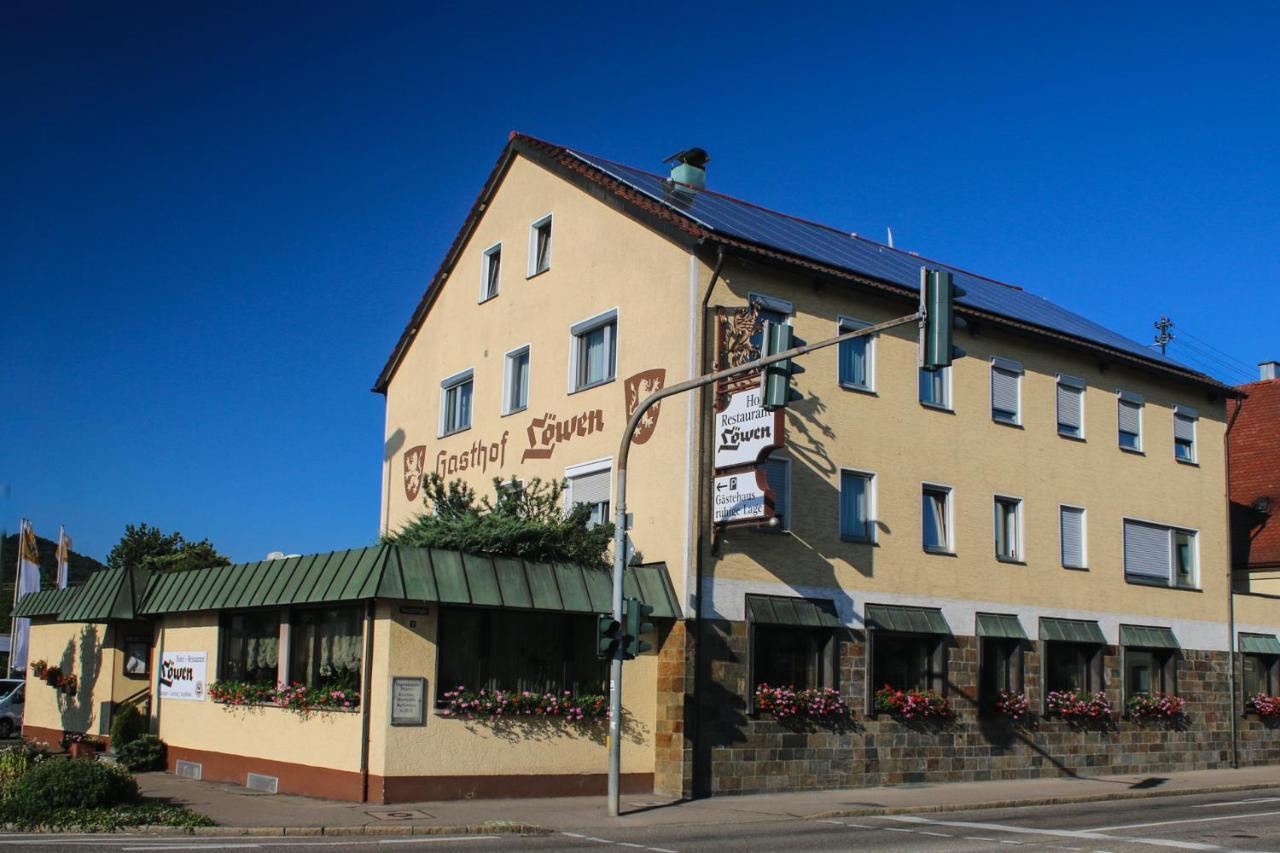 Hotel-Restaurant Und Gaestehaus Loewen Suessen Bagian luar foto